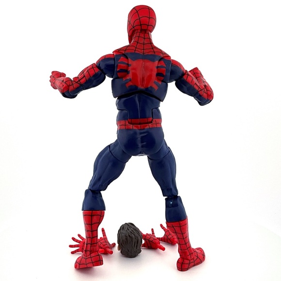 Hasbro Marvel Legends Renew Your Vows Spiderman - Picture 7 of 9